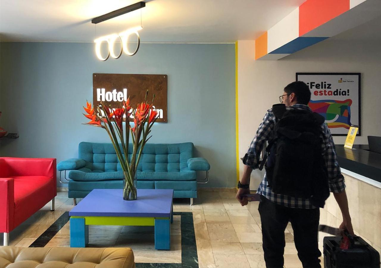 Hotel San Fermin Pereira Exteriör bild